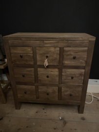 Houten kast met 9 laden