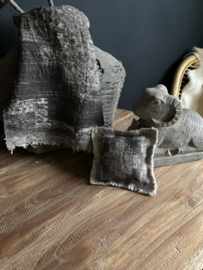 Shabby amber geurkussen Kelim