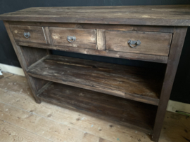 Sidetable Bruutt