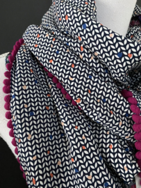 Groot kleurrijk fancy Paisley print  / navy-wit V-dessin. Couture sjaal