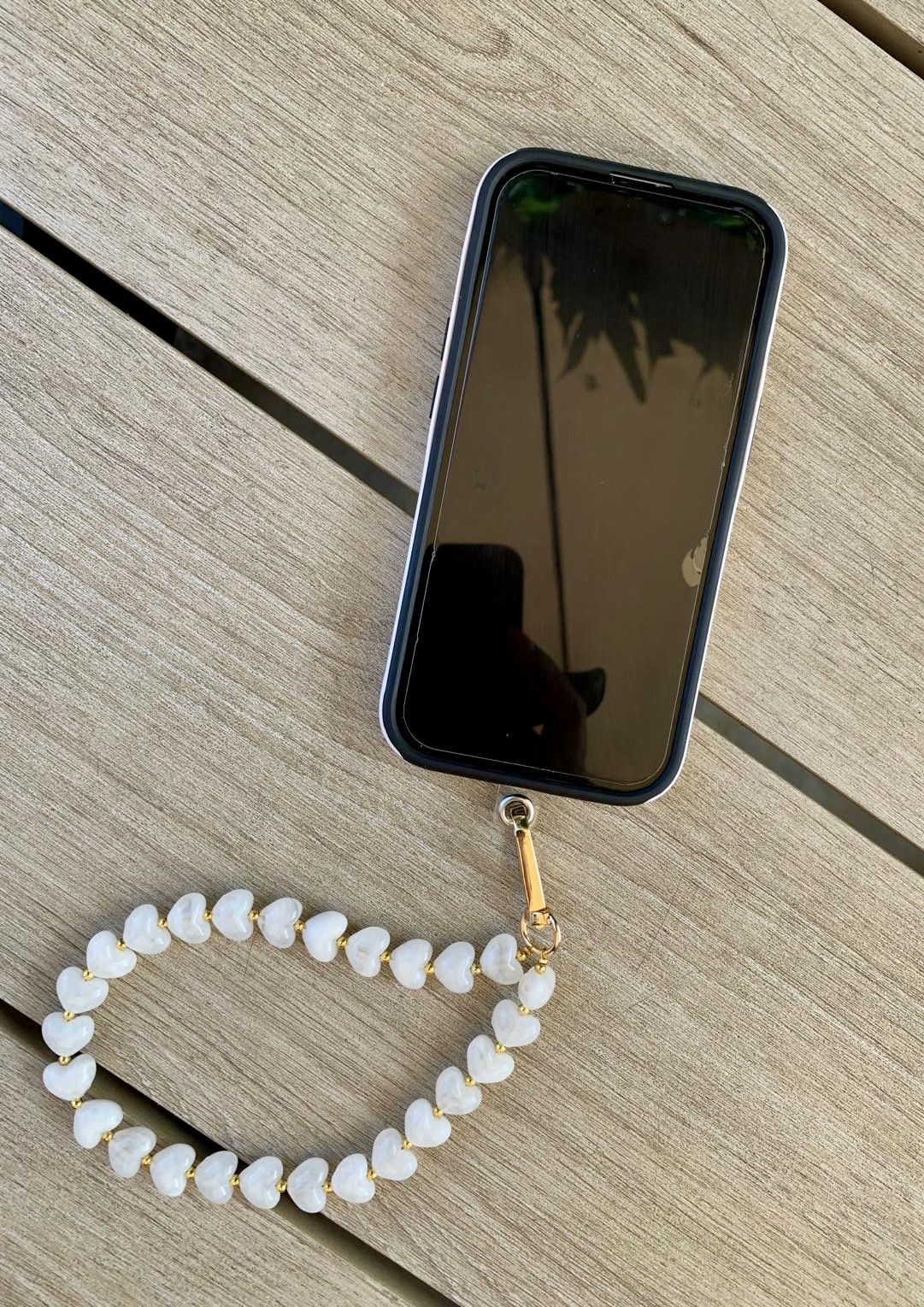 Telefoon sieraad / hanger kleine hartjes. Verschillende kleuren