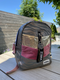 Mooie kids rugtas S van het merk Zebra.  armygreen/goud/roze.