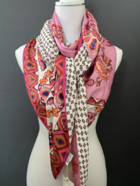 Roze - oranje randdesign met bloemen / offwhite mini blokje, couture sjaal
