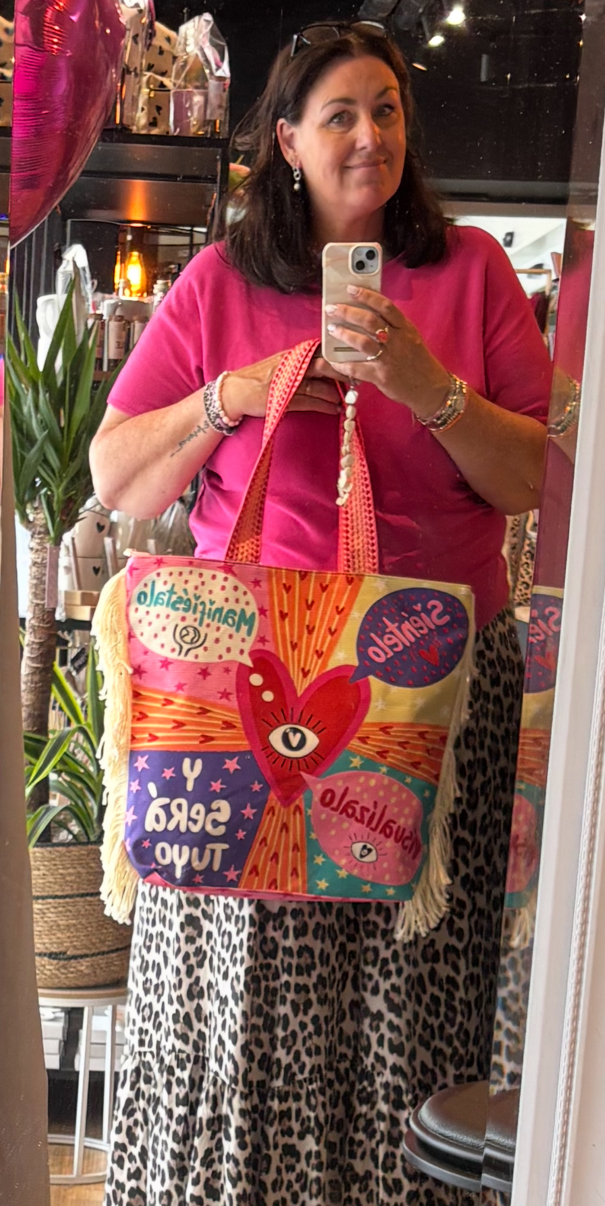 Vrolijk gekleurde Ibiza style tas. Franjes zijkant