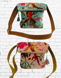 Imbarro katoen fluwelen crossbody tas met Paradise print. 2 kleuren.