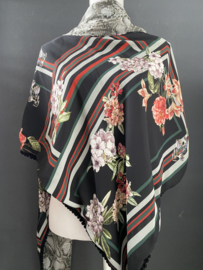 Licht transparant vierkant patroon/bloemen dessin met taupe snake achterkant, couture sjaal