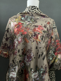 Oude Meesters bloemen print look-a like Taupe  / panter print taupe,  couture sjaal.