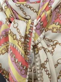Koraal - roze - lichtgeel kettingen design / ecru mini stipje, couture sjaal