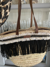 Strandtas / shopper. Maat M. naturel. Zwarte suedine franjes.