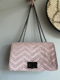 Medium velvet (fluweel) tas met ketting band. 3 kleuren.