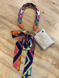 Telefoon hanger / sleutel hanger + mini porto. Felle kleuren.