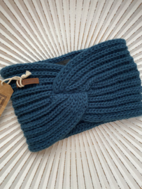 Knit Factory, gebreide haarband. Petrol blauw