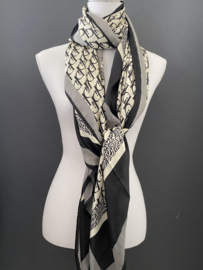 Mooie langwerpige sjaal met zijde. Dior look. Zwart-ecru.