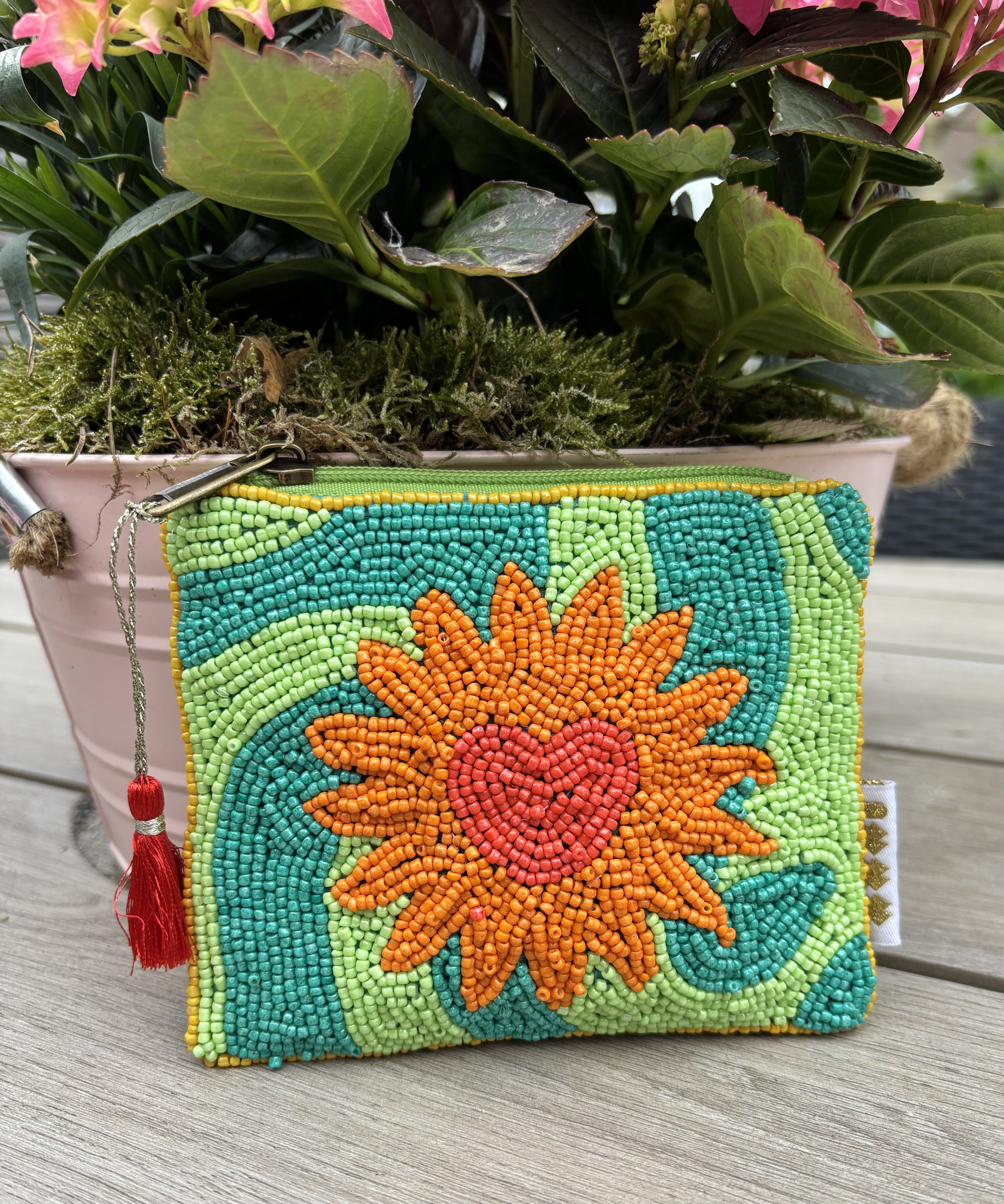 Handgemaakt mini tasje (toilet tasje) Kraaltjes groen. ZON