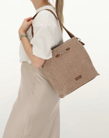 Charm London. Tas bruin-ecru gevlochten.