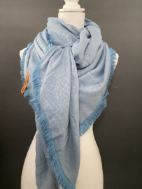 Grote vierkante sjaal. Subtiel snake dessin. Lichtblauw