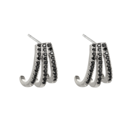 Rvs / stainless steel, kleine oorbellen  met strass. Zilverkleurig. .