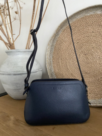 Bag2Bag  tasje Riga. Navy of Bordeaux