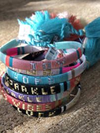 By Jam, Textiel vriendschap armband. “Sparkle“, Lila-zalmroze-mintgroen