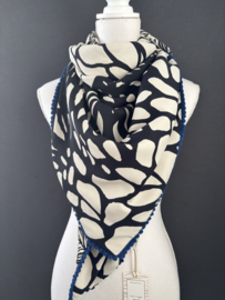2 x verschillend offwhite-zwart dessin / kobalt blauw bolletjes band. Couture sjaal.