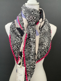 Grooy fancy design / zwart - wit dierenprintje, couture sjaal
