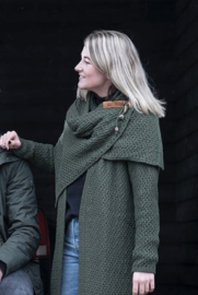 Sjaal  Luna, van het mooie merk Knit Factory. Khaki (army green)