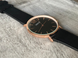 Horloge Ernest,  stijlvol / stoer met stiksel op de band. Suedine. Zwart - rosé