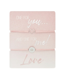 Vriendschaps armbandjes, LOVE. “One for you, One for me”. Zilver - Roze