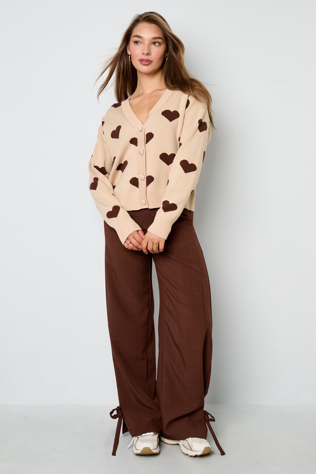 Gebreid vest, hartjes. Beige-Bruin. Maat S/M