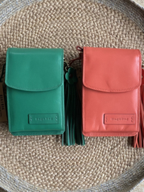 Bag 2 Bag  kleine verticale tas  YukaXX , echt leer. Groen of Oranje-rood.