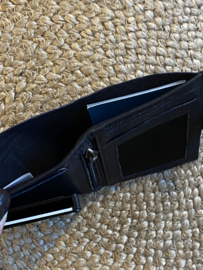 Safety wallet / pasjes houder, écht leer. Zwart.