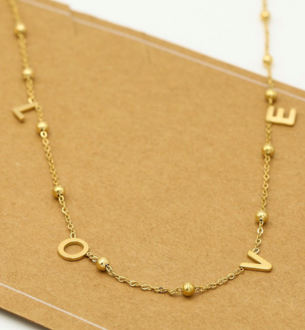 RVS (stainless steel) ketting. Met letters LOVE