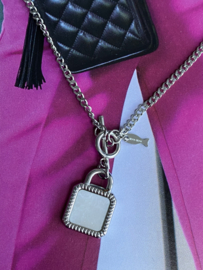 RVS (stainless steel) ketting met vierkante parelmoer hanger