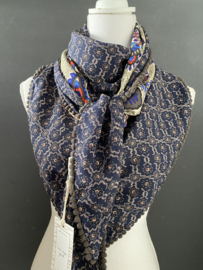 Kobaltblauw-rood-khaki bloemen dessin met navy-khaki achterkant, couture sjaal