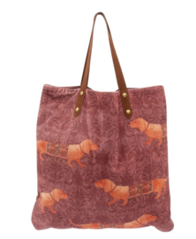Mooie fluwelen shopper van Imbarro. Teckel Print Dash. oud roze
