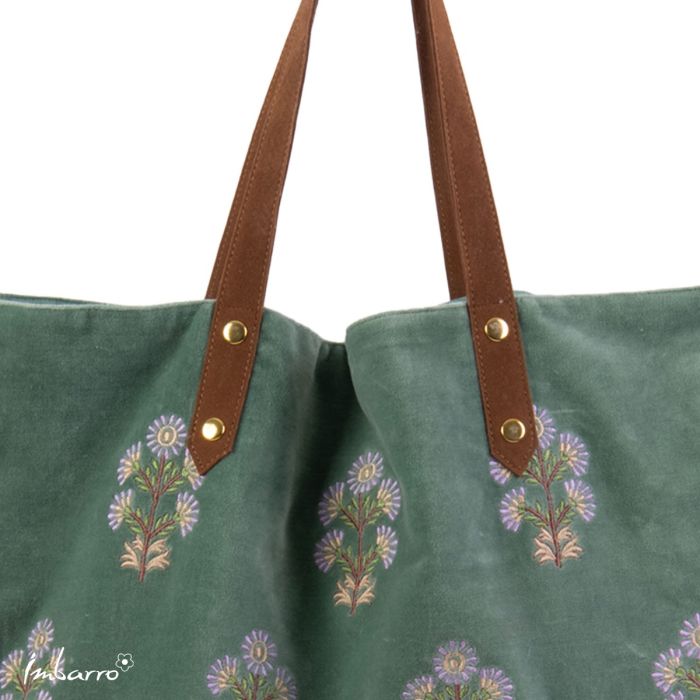 Mooie fluwelen shopper Fleurville van Imbarro. Groen