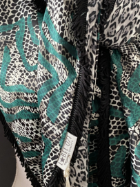 Groen - snake satijn dessin met grijs mini panter achterkant, couture sjaal