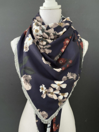 Wat dikkere sjaal: Groot bloem patroon (crepe)  / Grijs panterdessin,  dikkere couture sjaal.