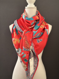 Prachtig rood vogel en bloem dessin / mini bloemetjes print achterkant. Couture sjaal.