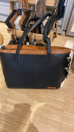 Bag 2 Bag Prachtige  grote tas, model Tiksi,  écht leer.