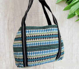 Hele mooie Ibiza style tas met kraaltjes. “Oog” Blauw combi.