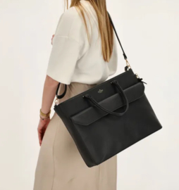 Super leuke “harde” (school) tas  van Charm. Zwart.
