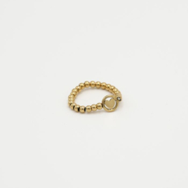 Stainless steel (RvS) ring op elastiek, goud, met hartje.