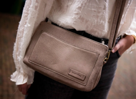 Bag 2 Bag Mooie tas Fondi. 3 kleuren écht leer.