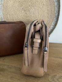 Bag2Bag schoudertas, Model Wells. 3 kleuren.