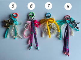 Kleurrijke tashanger / bag charm / sleutelhanger Handgemaakt.