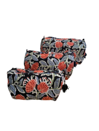 Katoenen toilettas met voering. Zwart-blauw-koraalroze. Verschillende maten. Prijs vanaf