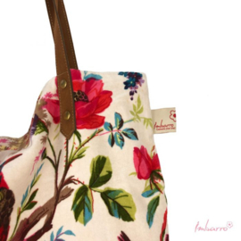 Mooie fluwelen shopper van Imbarro. Ecru. Paradise print.