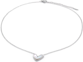 Stainless steel ketting met hart  in parelmoer. Zilverkleurig.