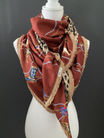 Terra cowboylaarzen- dessin / luipaard print.  Couture sjaal.